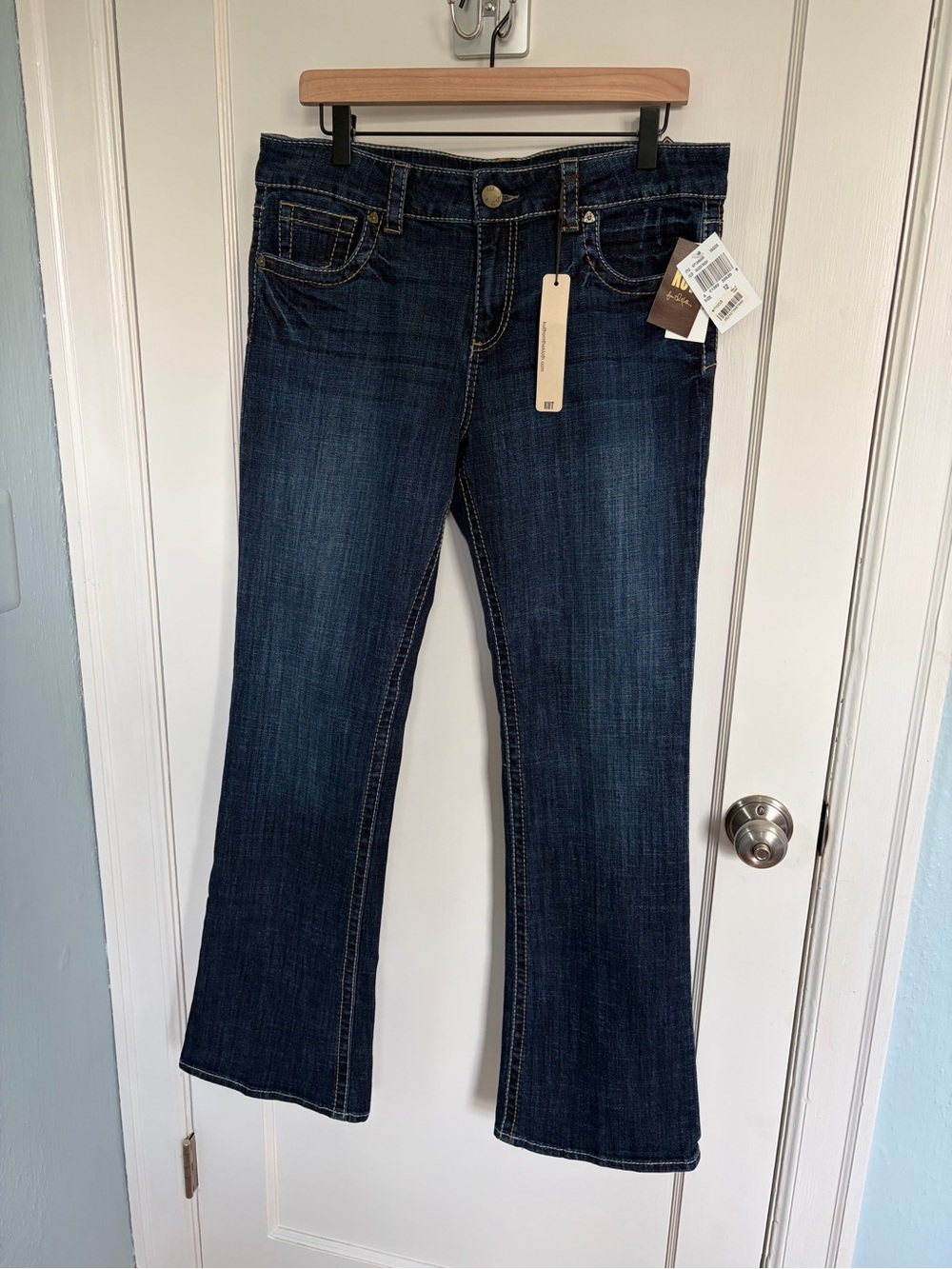 NWT Kut from the Kloth Natalie High Rise Bootcut Jeans Vagos Wash Size 12 $89